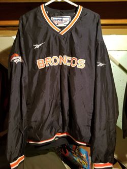 Vintage 90' Denver Bronco Reebok Pullover Jacket Size Large