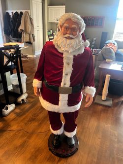 Gemmy Life Size 60" Animated Singing Dancing Christmas Karaoke Santa Claus 5 ft Nice