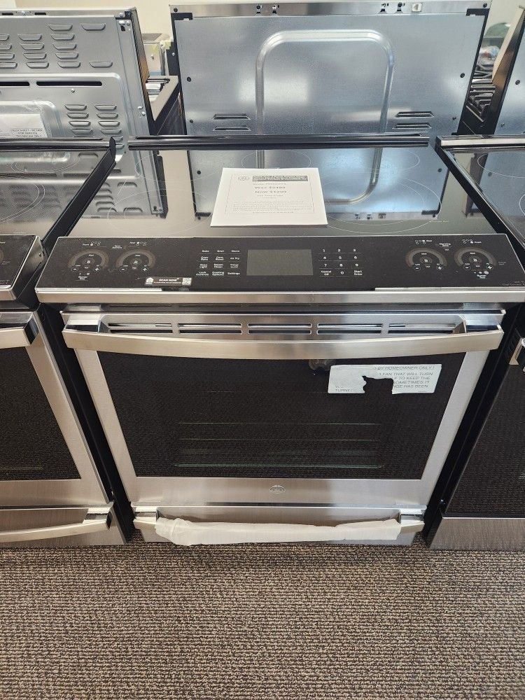 Profile 30 in. 5 Burner Element Smart Slide-In Electric Range in Fingerprint Resistant Stainless w/ Convection. Air Fry