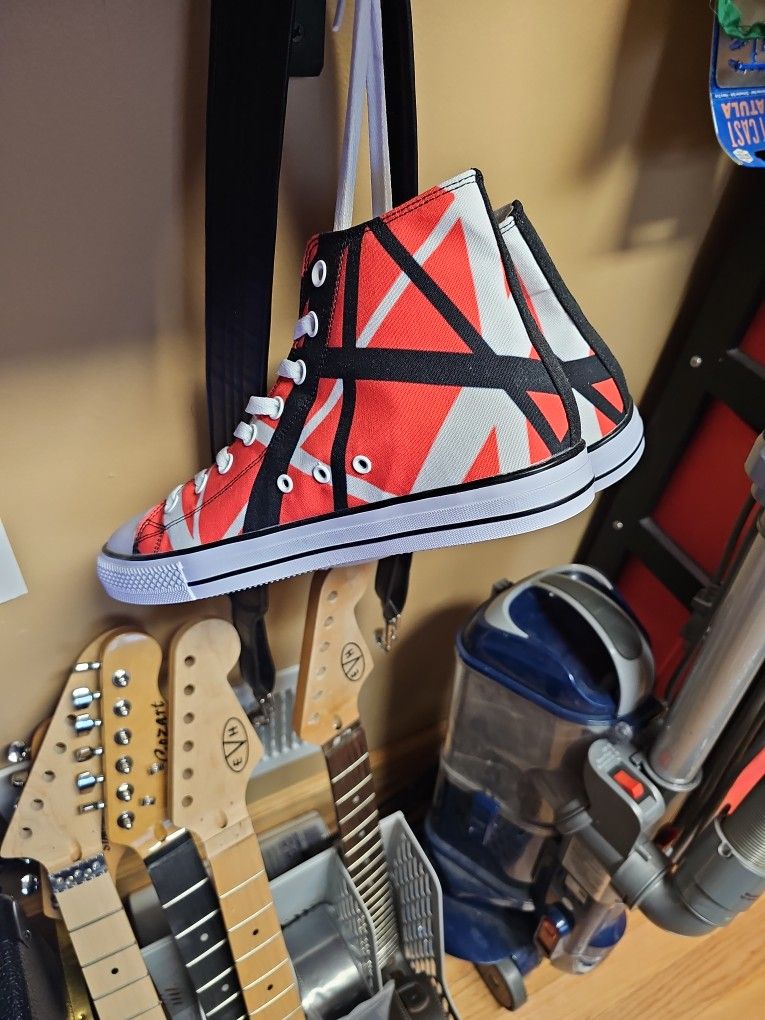 EVH Sneakers