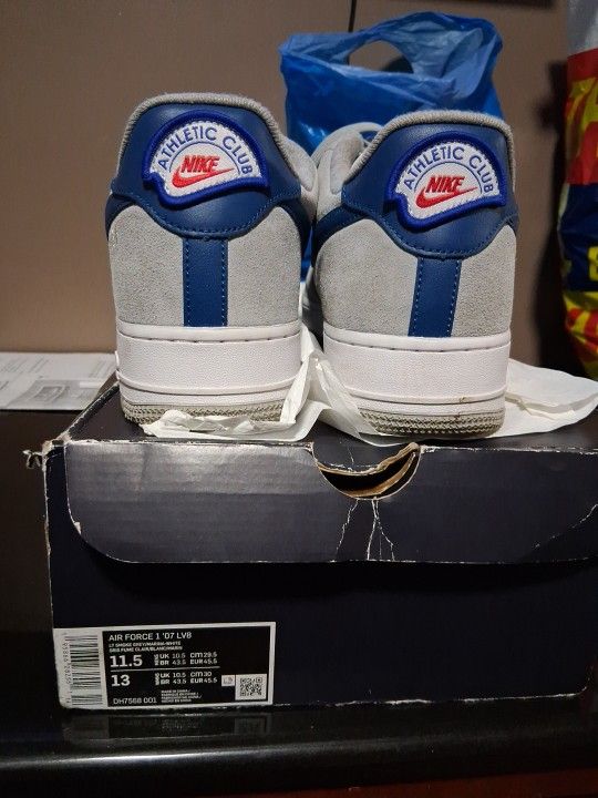 Men's Nike's Size 11.5 (Women's 13)
