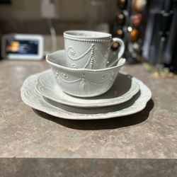 Lenox French pearl dinner set