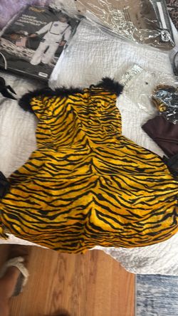 Hot Tigress dress costume sz 6-8