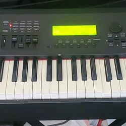 Yamaha S90 Synthesizer For Trade