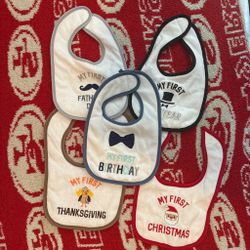 5 Baby bibs for new born to 1y