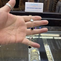 14k Clover Bracelet 🎄 We Buy Gold 14k $70 X Gramo