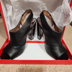 Coach Shoes Never Been Worn Once Size 6M