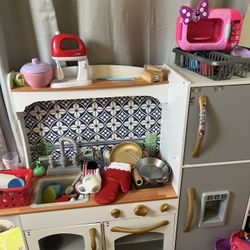 Kids Play Kitchen