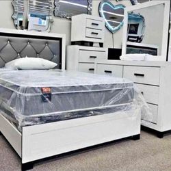 Brand New 5pc Bedroom Set For $999