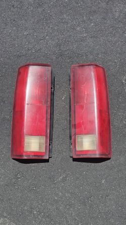 1997 Safari Astro Tail Lights