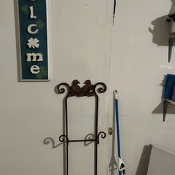 wall plate hangers heavy iron