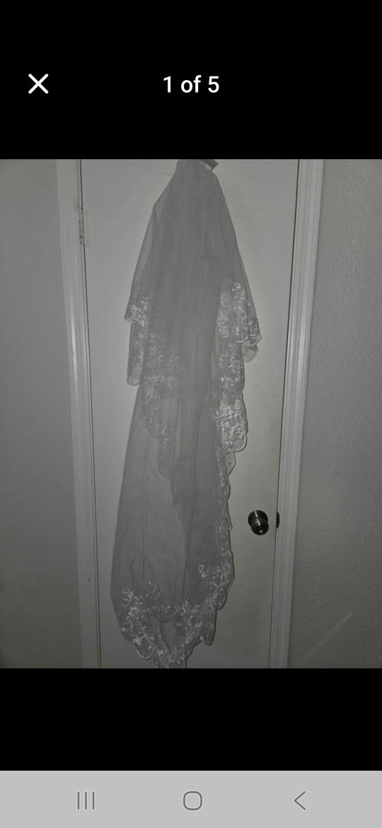 Wedding Vail Sheer And Lace Comb 