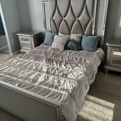 Queen Size Bedroom set