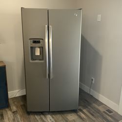 GE Side By Side Adora Refrigerator Freezer