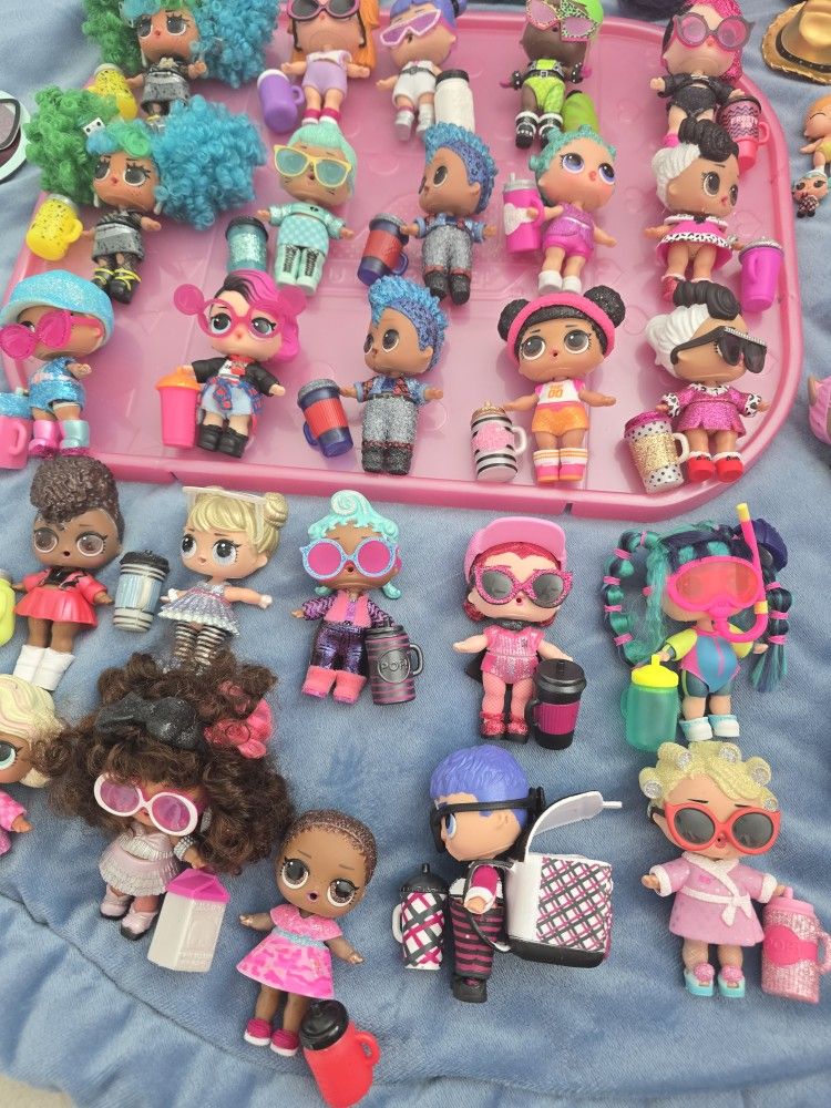LOL surprise. A Total Of 35 Dolls.