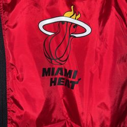 Miami Heat Pull Over Windbreaker