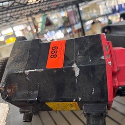 Fanuc AC Servo Motor A06B-0235-B605 w/ Pulsecoder A(contact info removed)-T301 IN2192