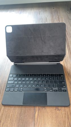 Apple Magic Keyboard model: A2480