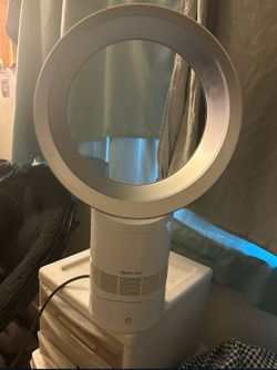 Dyson desk fan