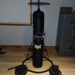 Punching BAG,HEAVY BAG, KICKBOXING,  MMA, BOXING