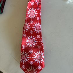Christmas Tie Plays Music