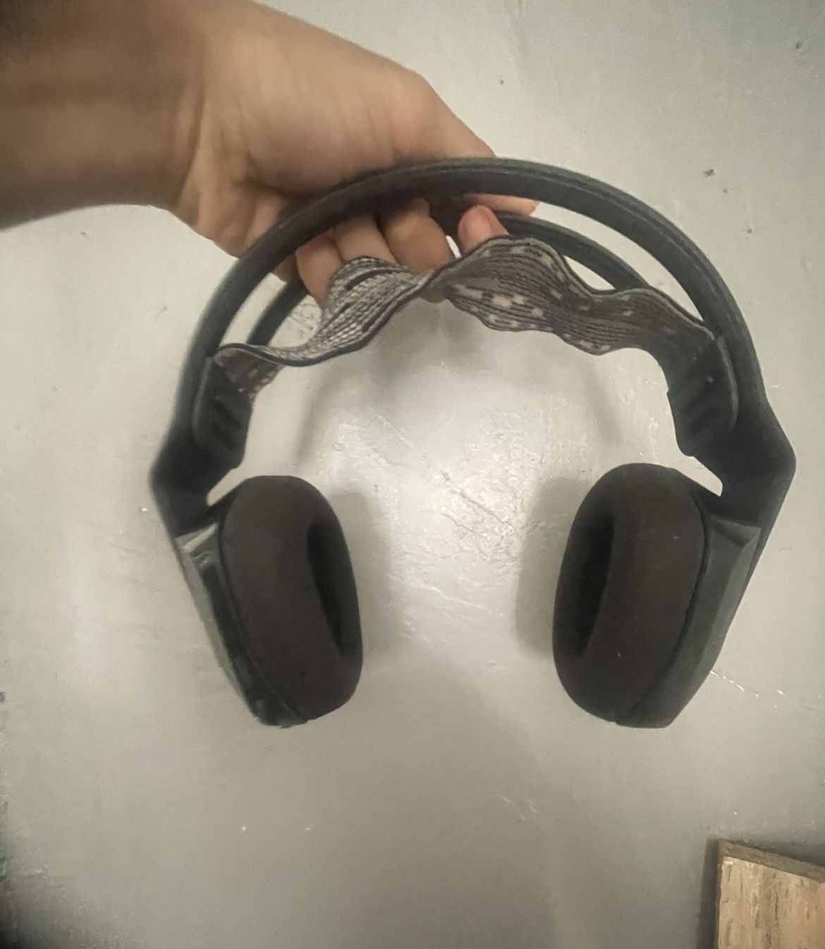 Logitech G733 Gaming Headset (Amazing Condition) Wireless