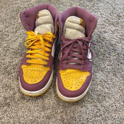 Air Jordan 1 Brotherhood