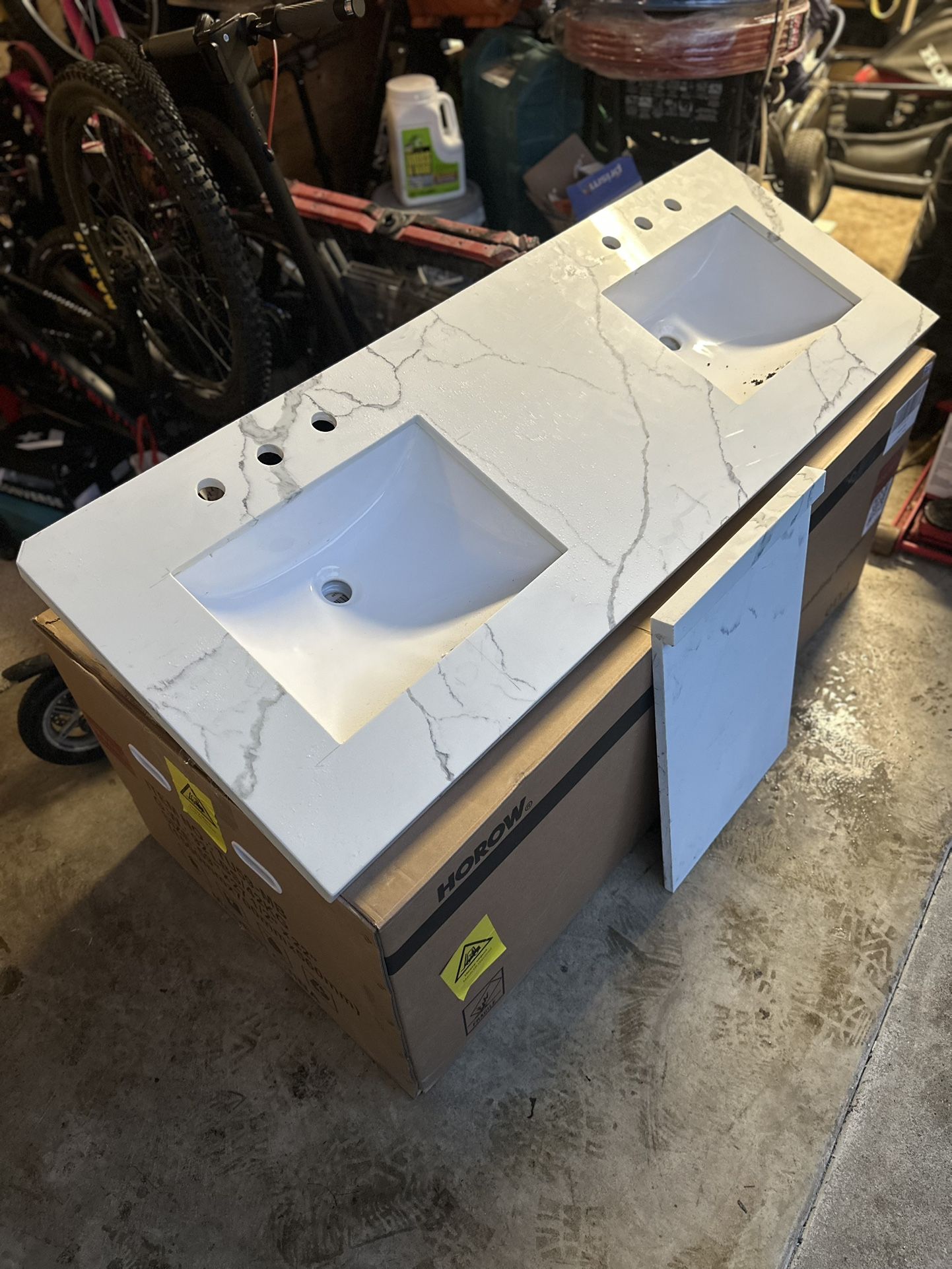 Double Vanity Quartz
