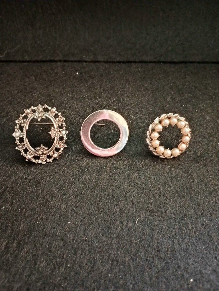 Women's Brooches 