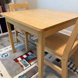 Solid wood Kids Table and 2 Chairs 