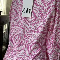 Beautiful Summer dress by Zara. Size 6-8