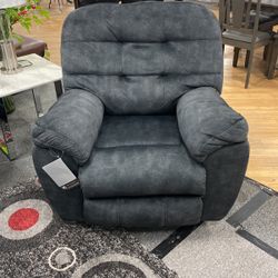 ROCKER RECLINER