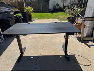 Motorized Standing Desk