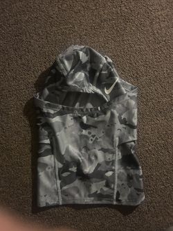 Nike Pro Combat Hyperwarm Hydropull Hood