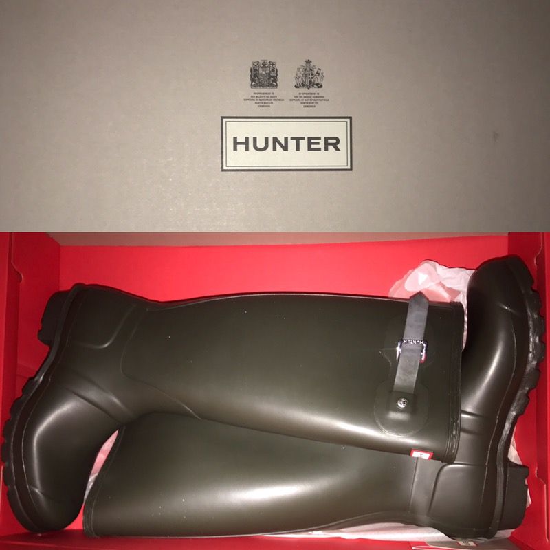 *Brand new Hunter boots size 9 US women's!