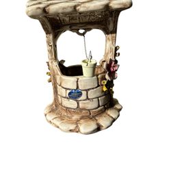 Vintage Italian Nuova Capodimonte Porcelain Wishing Well Figurine Statue