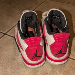 Air Jordan 4 Red Cement Size 9.0 (Shoot Me A Price) 