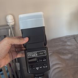 GODOX flash light TT520