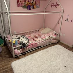 Princess Twin Bed  Frame And Mattress 