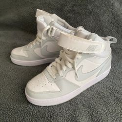 Nike Borough Shoe Kids 4y (or Women’s 5 1/2-6) 