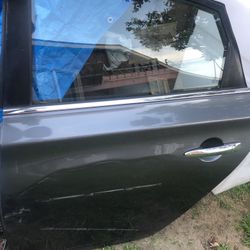 Nissan Sentra left Rear Door