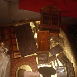 Antique DOLLHOUSE furniture 