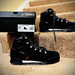 ADIDAS TERREX Snow/Hiking Boots