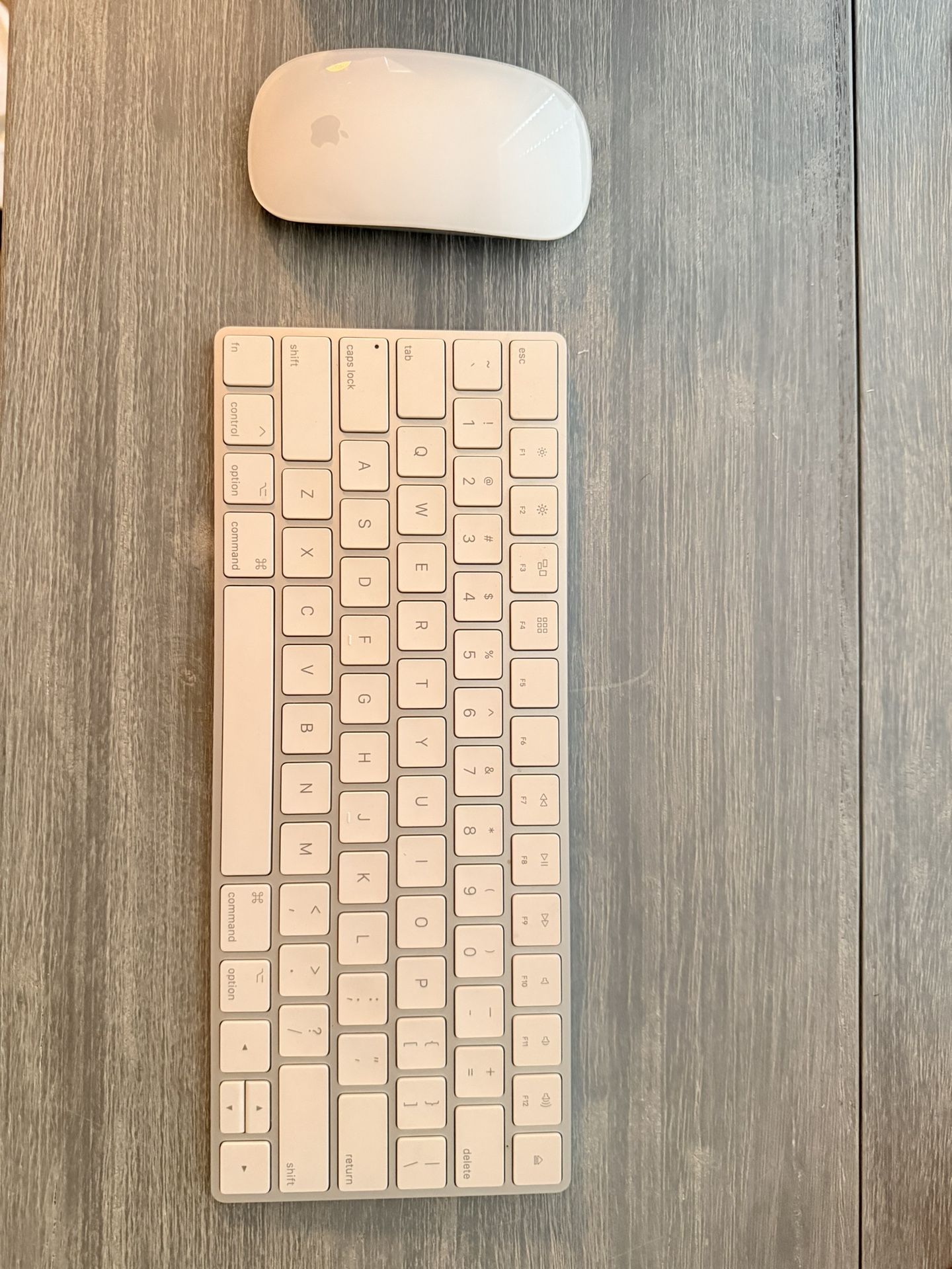 Apple rechargeable keyboard and battery magic mouse