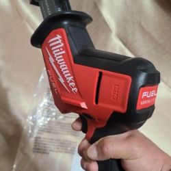 Milwaukee Saw Reciprocating