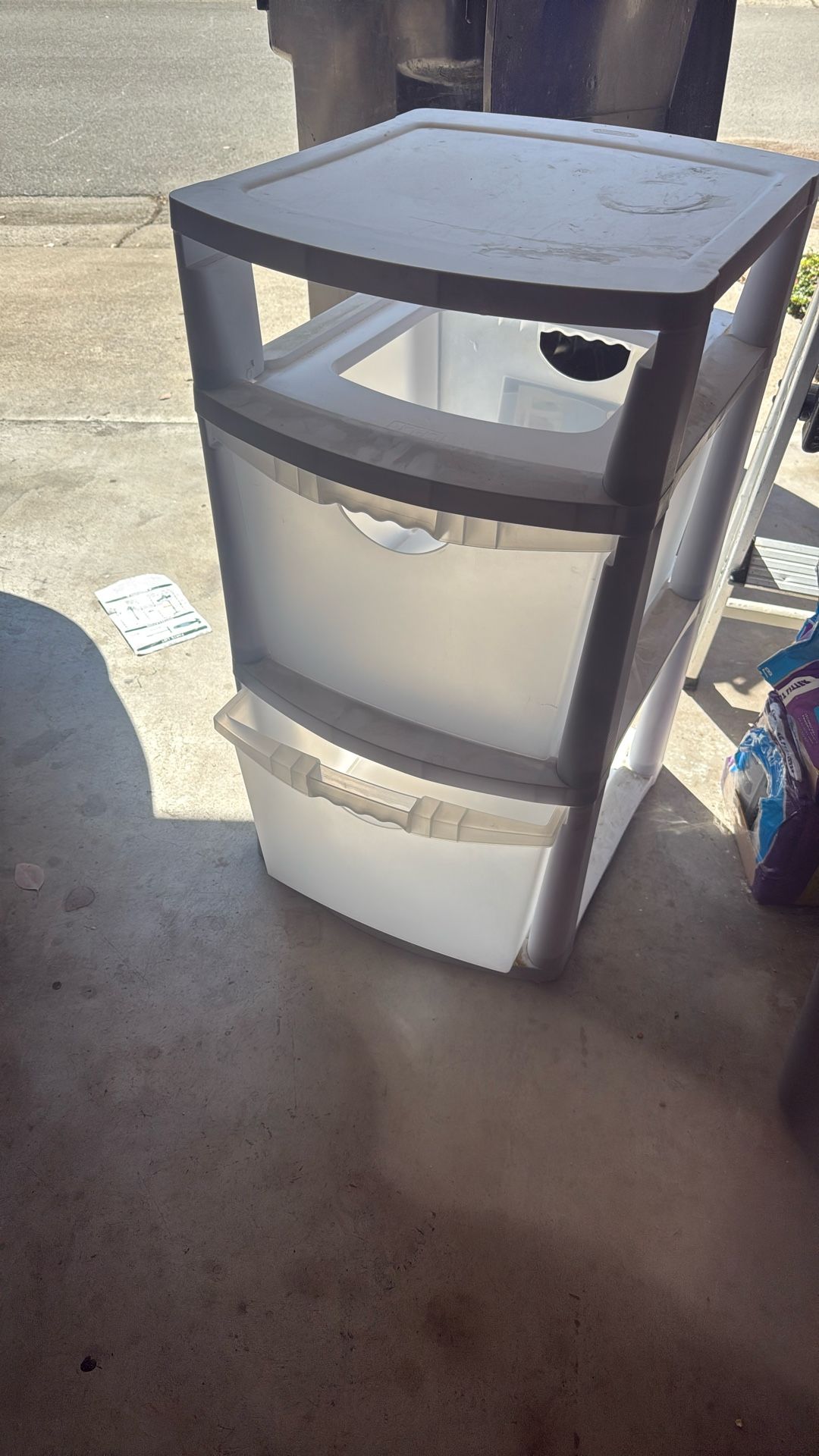 Plastic Shelves  $15