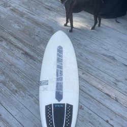 Everson “The Repo”  surfboard in EPS/Carbon Strip surfboard 5’6