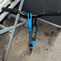 Madd Gear Pro Blue Scooter Good Shape