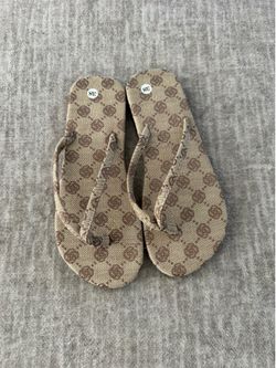 Woman’s flip flops