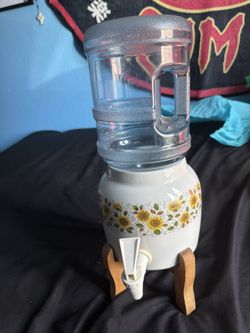 Old Class Water Dispenser 